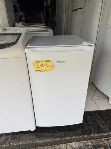 Frigobar novo peça de saldo entrego