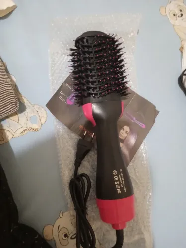Vendo essa escova secadora está nova funcionando perfeitamente // Valor 60  reais //  