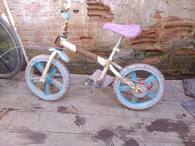Bicicleta infantil pra reparo