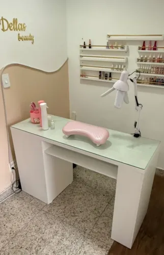 Mesa Nails Designer