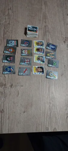 150 figurinhas novas nunca coladas da copa 2006