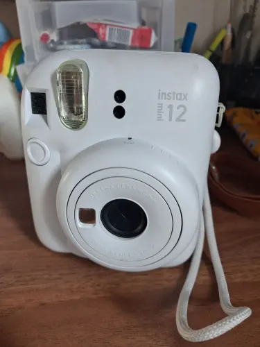 Câmera Instax mini 12