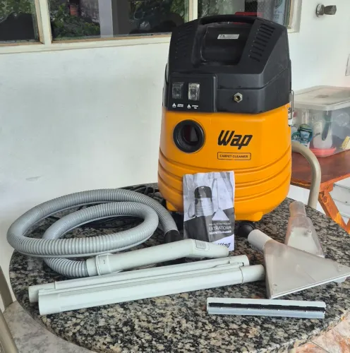 Extratora WAP Carpet Cleaner 