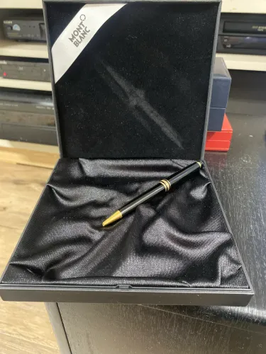 Caneta Esferográfica Montblanc Meisterstück Classique (Original) - Resina e Ouro