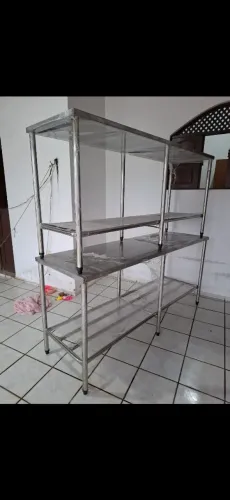 Mesas em inox 304 medindo 192x54cm