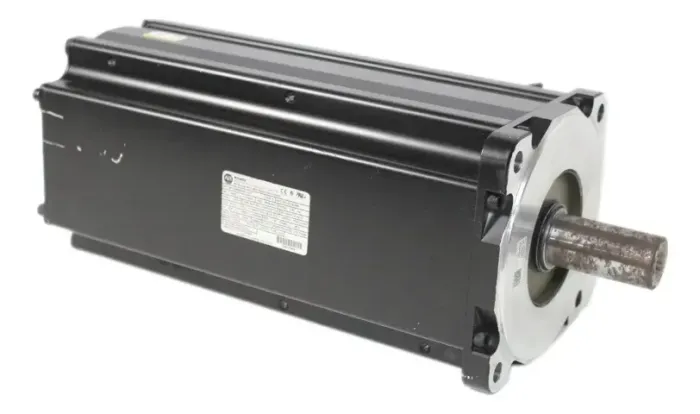 Servo Motor Industrial Allen-Bradley  modelo MPL-B680