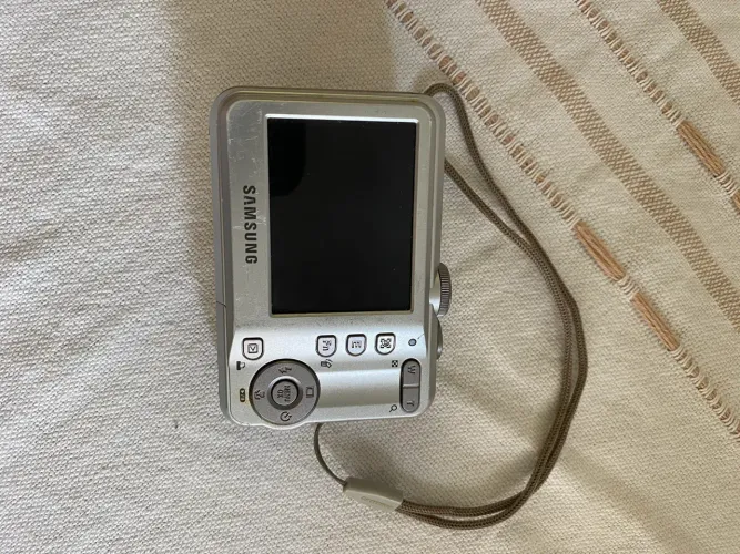 Câmera Samsung (para decoração, não funciona)