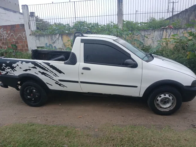 Fiat Strada Working 1.5 MPI 8V CE (álcool) 2001