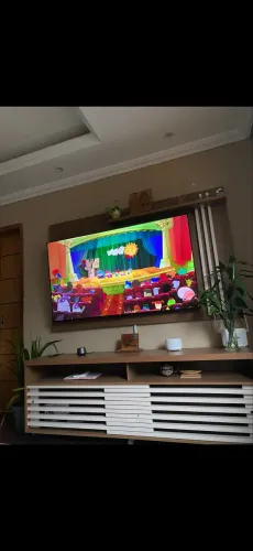 Móvel de Sala com Painel e LED Cedro/Off White