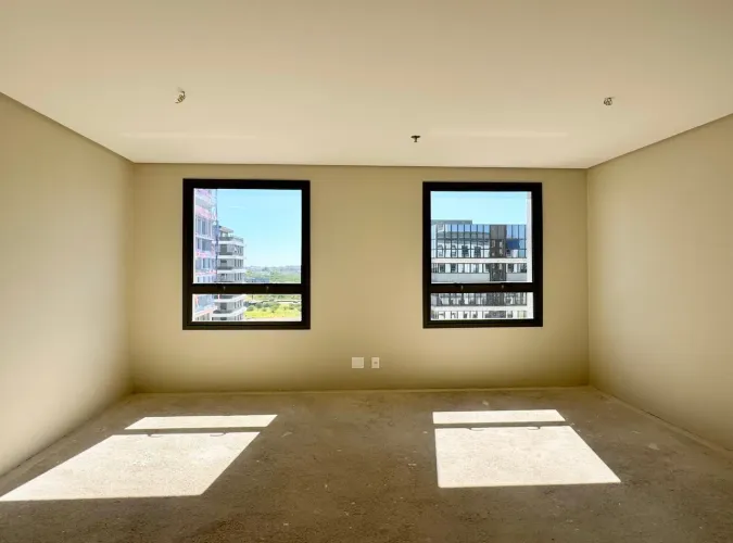 Sala comercial à venda no Edifício Vanguarda Parque Una: 32 m², andar alto, com 1 vaga de