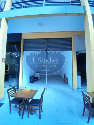 Sala Comercial para Locação em Itaquaquecetuba, Centro, 1 banheiro