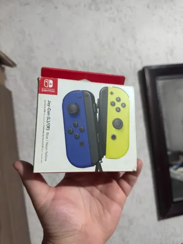 Par de Joy-con Nintendo Switch - Blue/Yellow Neon