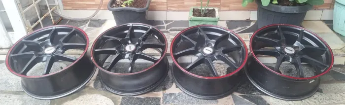 ? RODAS TSW TRACKSTAR ARO 17 ?