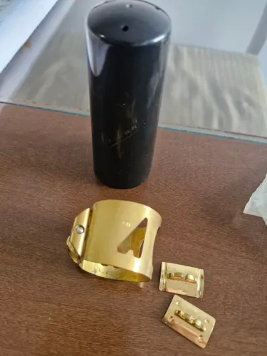 Abraçadeira vandoren sax baritono baixo