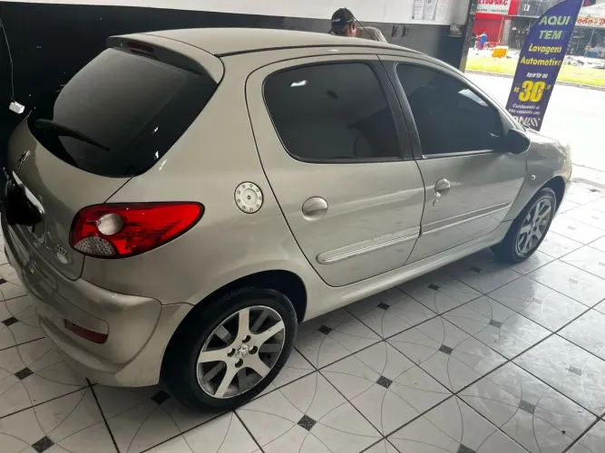Peugeot 207 XR Sport 1.4 Flex 8V 5P 2013