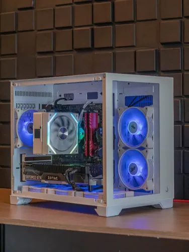 PC Gamer Ryzen 5 5500, GTX 1080 Ti 11GB, 16GB RAM, SSD 500GB, Asus Tuf A520M, Fonte 650W