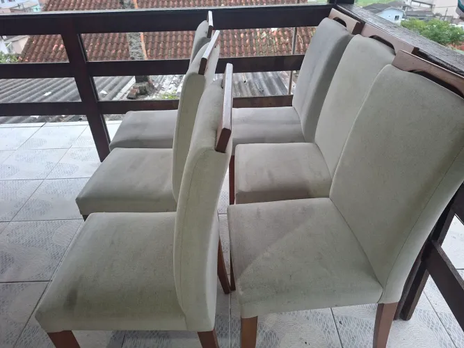 Vendo 6 cadeiras  alto padrão 