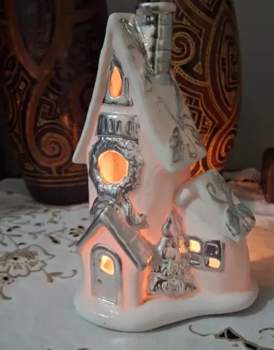 Casinha porcelana para enfeite