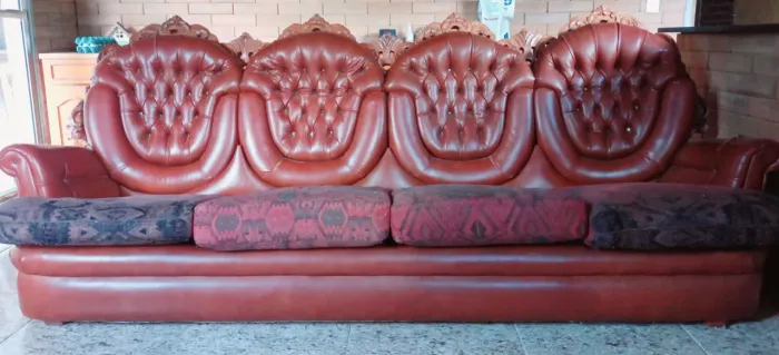 VENDO CONJUNTO DE SOFÁ ANTIGO DESIGNER ITALIANO ANOS 50