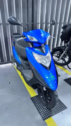 MOTO SUZUKY LINDY 125 IMPECÁVEL