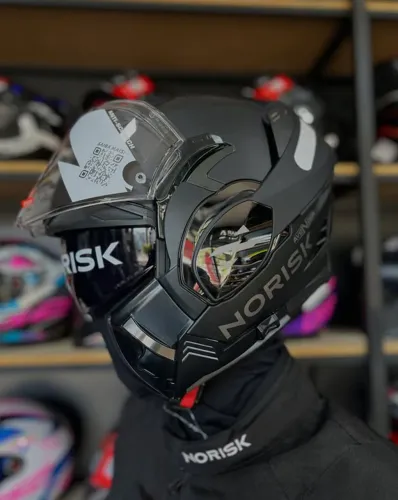 Capacete Norisk Avenger - Abertura 180 Gráus