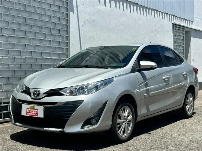 Toyota Yaris XL Sedan 1.5 Flex 16V 4P Aut. 2019