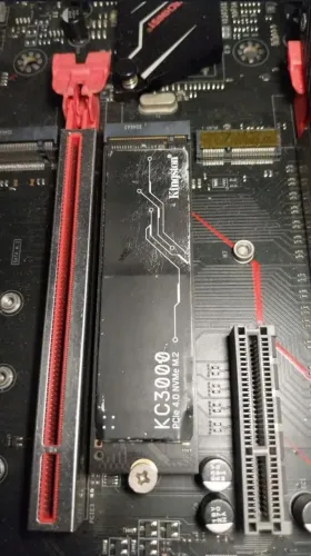 NVMe Kingston KC3000 de 1TB.
