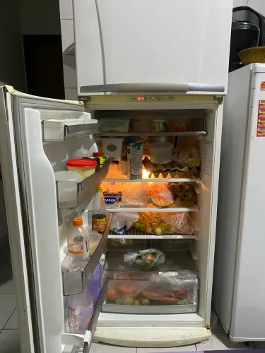 Geladeira Brastemp + Freezer cônsul