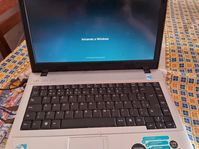 Notebook positivo antigo