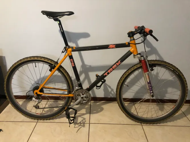 Bicicleta trek 8700 híbrida