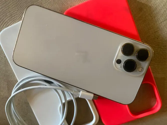 iPhone 13 Pro Max 