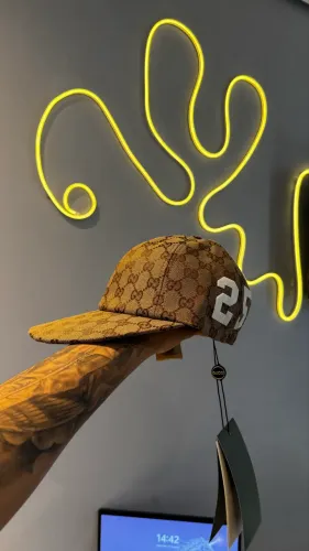 Boné Gucci 25