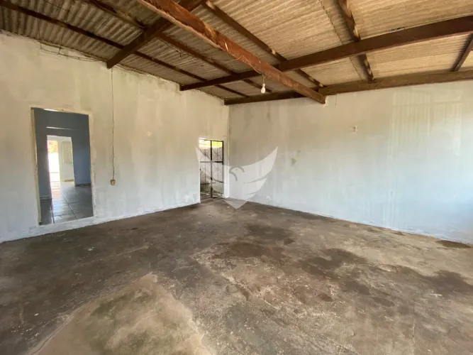Casa a venda próximo a Av. Miguel Calmon