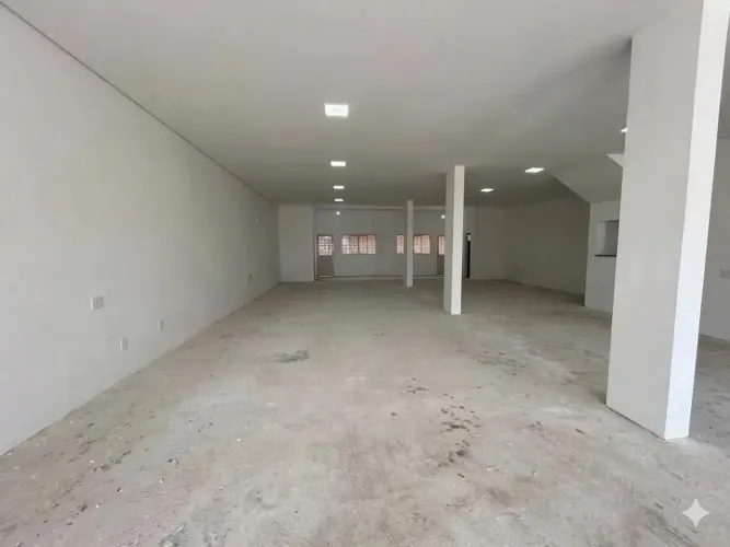 QOF - Excelente loja de 150m², setor de oficinas Riacho Fundo I!