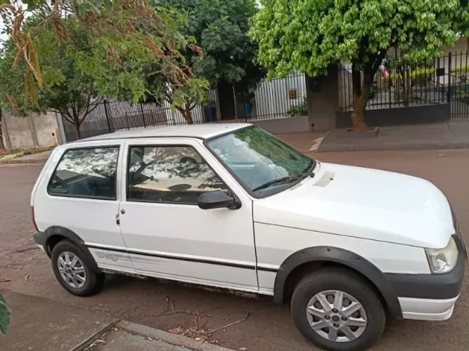 Fiat Uno Mille 1.0 Fire/ F.flex/ Economy 2P 2010