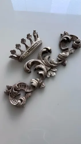DOSSEL COROA + ARABESCO PARA BERÇO