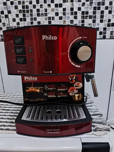 Cafeteira expresso e cápsulas Philco