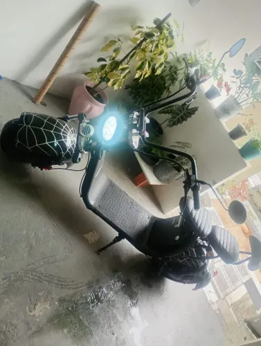 Scooter elétrica