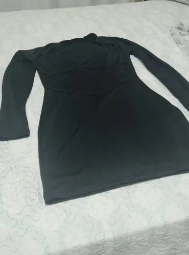 VESTIDO PRETO CURTO MANGA LONGA