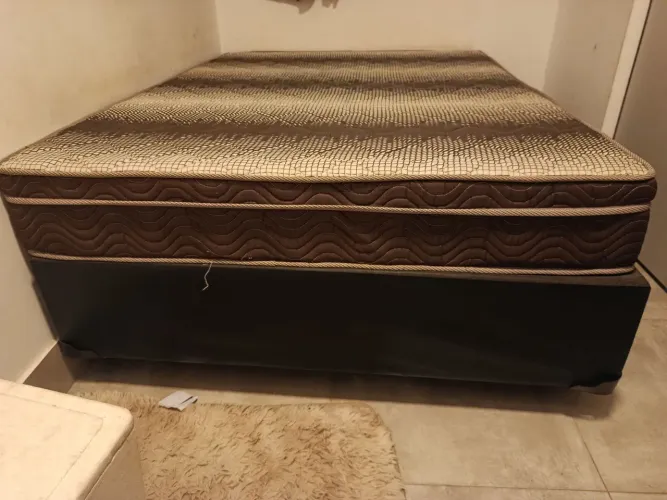CAMA CASAL