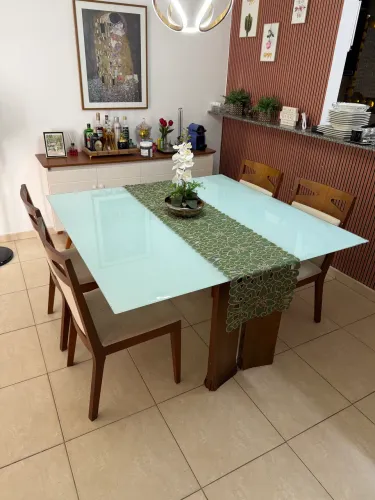 Mesa de jantar vidro besuntado + 4 cadeiras