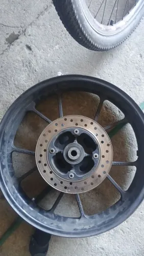 vendo rodas cb 300 F / twister