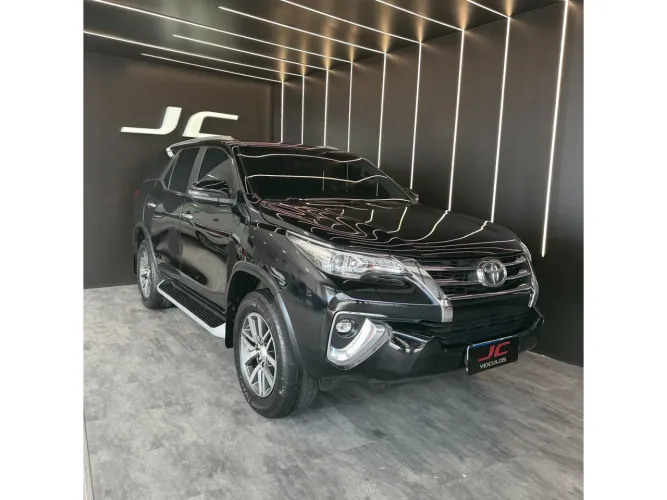 Toyota Hilux SW4 4X4 2.8 Diesel 2020