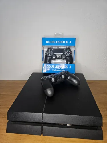 Ps4 fet 500gb 2 controle 