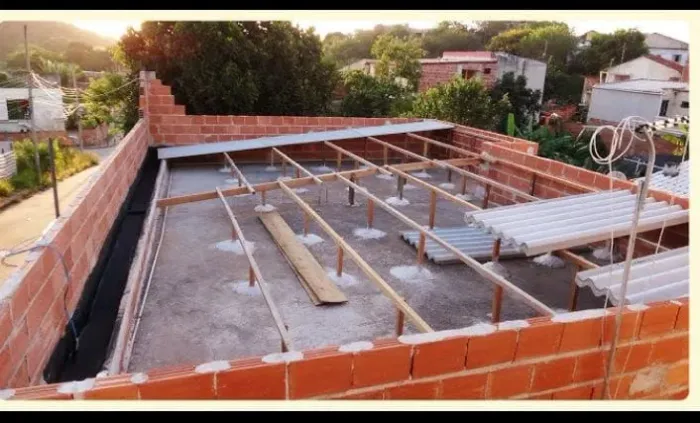 Laje com possibilidades de construir outro andar