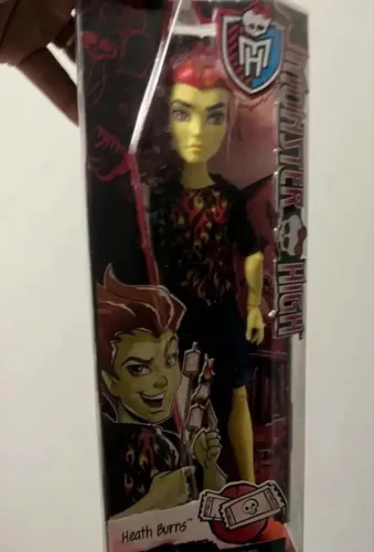 Boneco monster
