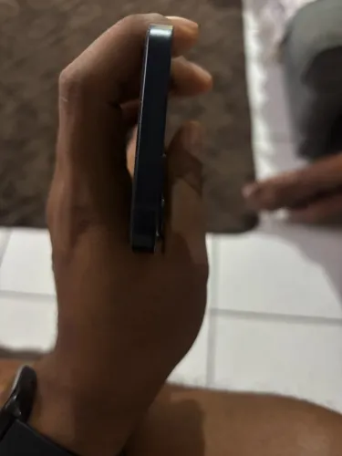 iPhone 12 todo bom