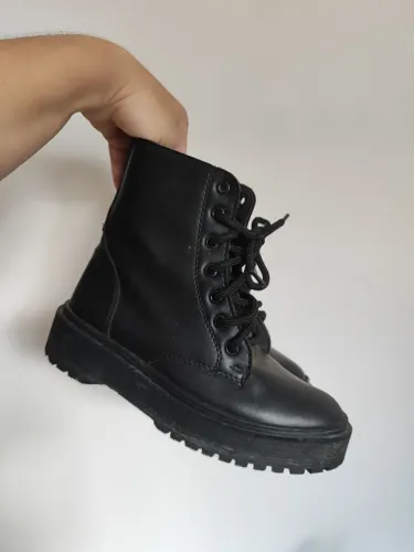 Coturno feminino