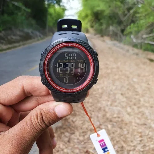 Relógio Esportivo Digital (Skmei) 