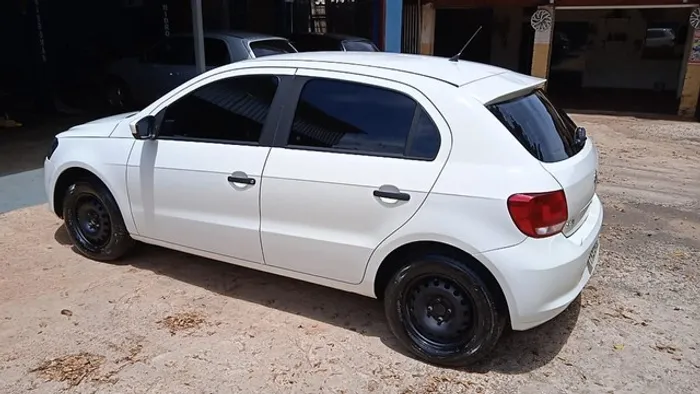 CARROS PARA LOCAÇÃO, sob análise cadastral